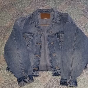 AE cropped denim jacket
